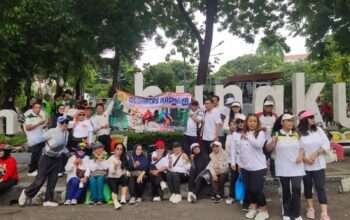 Komunitas IKASMAYA Adakan OLGABERS IKASMAYA di Taman Bungkul Surabaya
